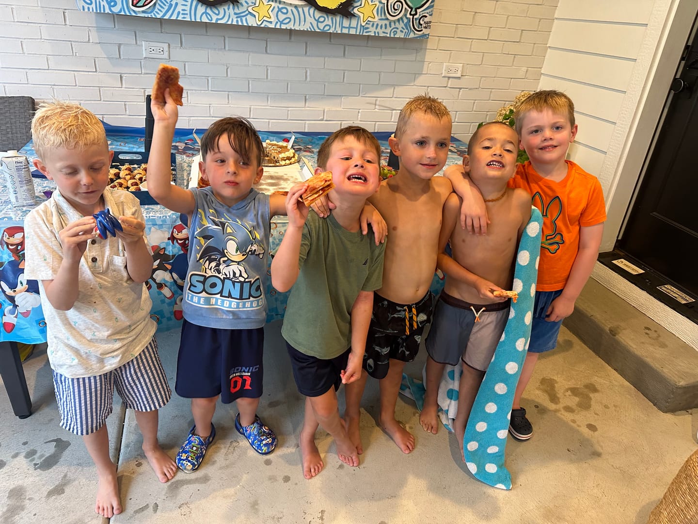 Customer photo review of Personalized Party Banner Sonic 3