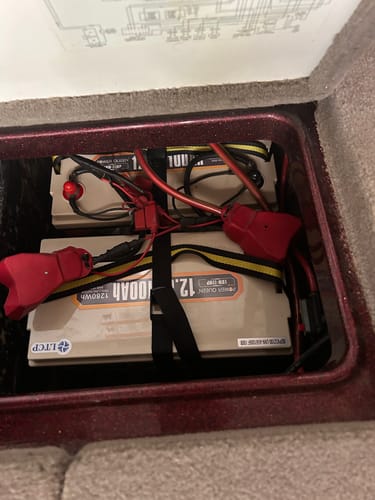 Customer photo review of ⚡[Final $189]⚡Power Queen 12V 100Ah Low-Temp Deep Cycle Lithium Battery