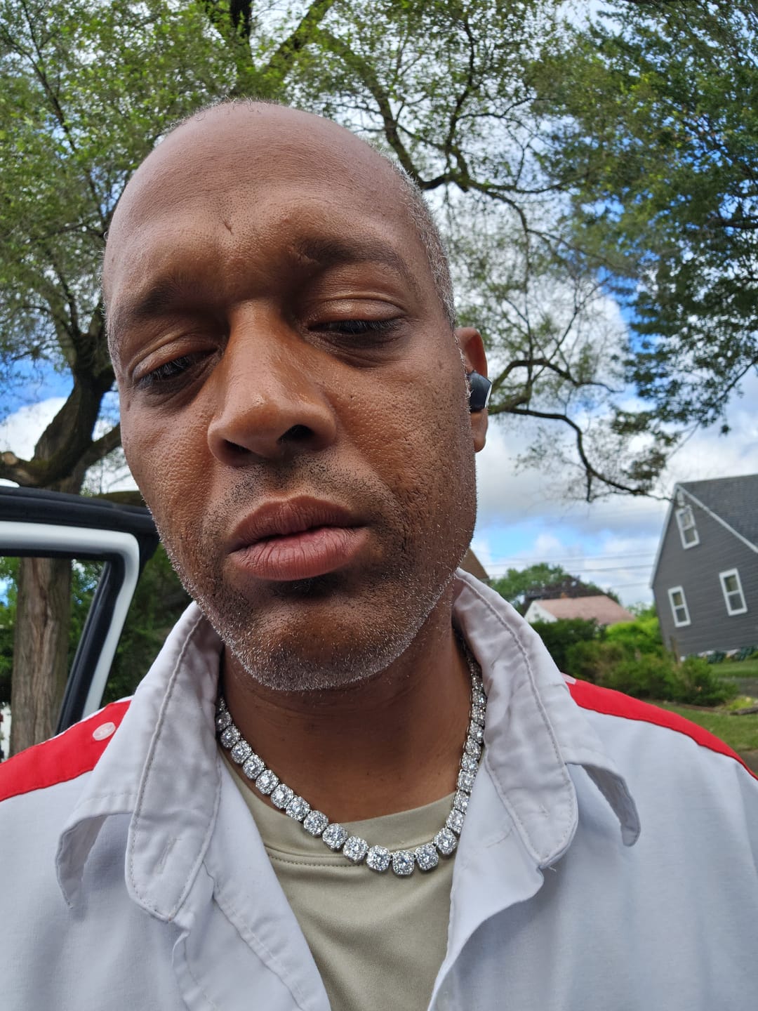 Customer photo review of 10MM CLUSTERED TENNIS CHAIN - WHITE GOLD