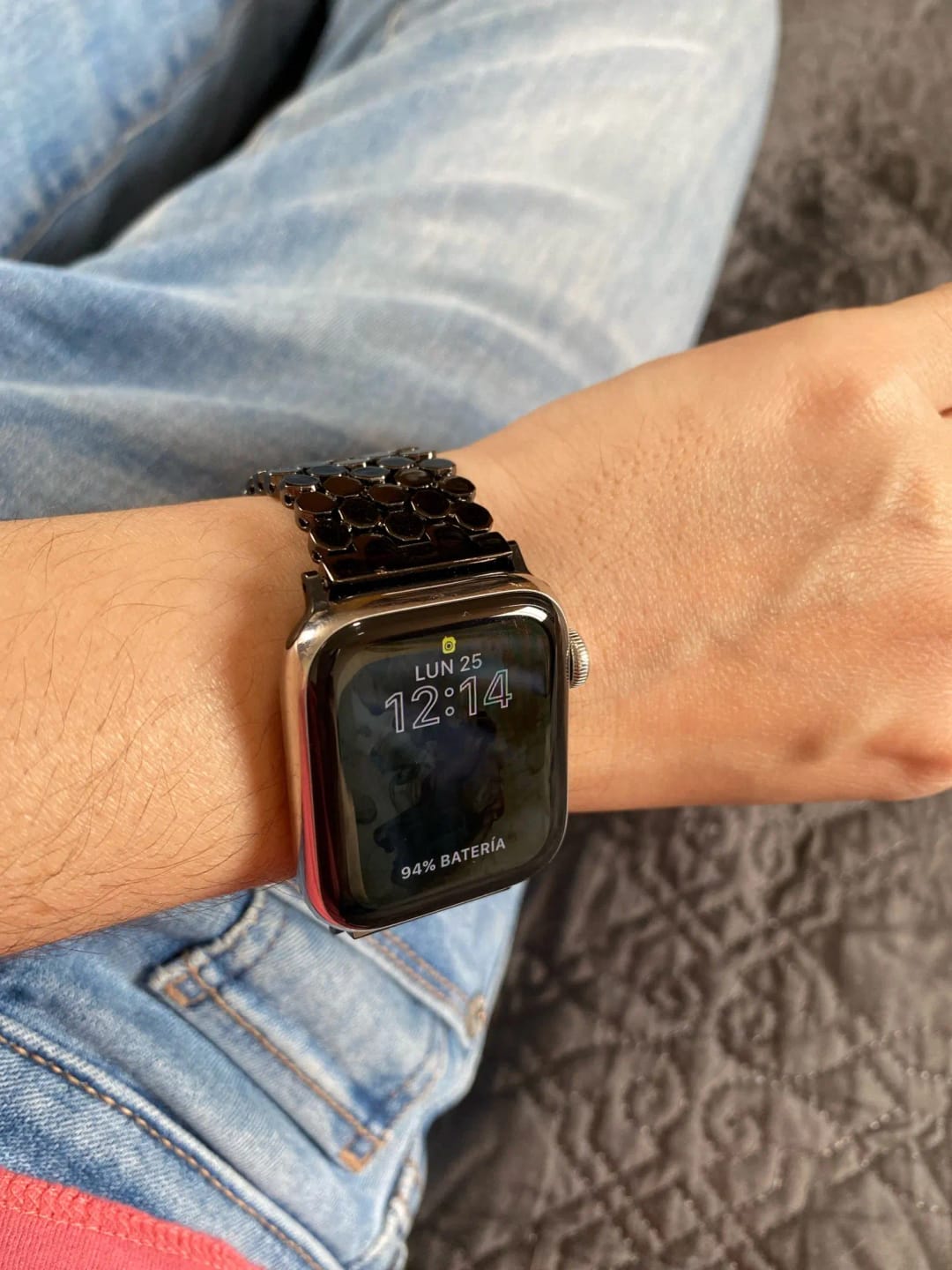 Customer photo review of ElysianSteel Elegance Apple Watch Band