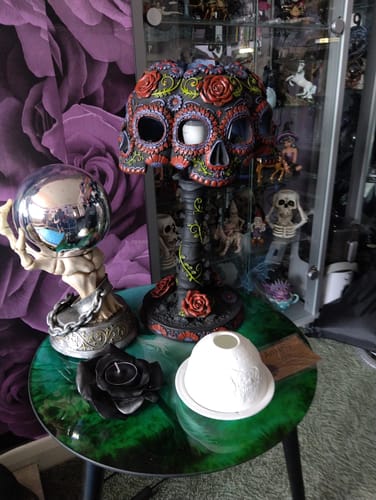 Customer photo review of Night Blooms Skull Lamp (AW738)