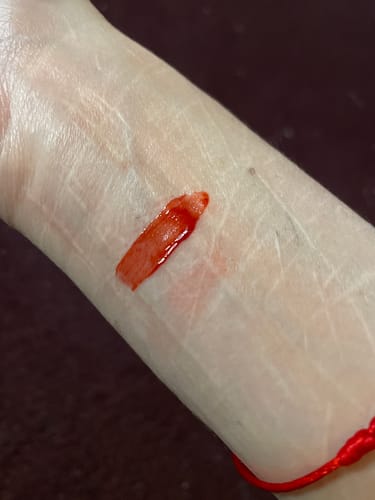 Customer photo review of Glossy Lip Stain