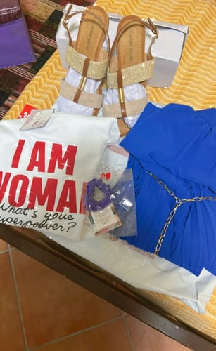 Customer photo review of T-shirt I am Woman