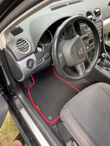 Customer photo review of Dywaniki samochodowe na zamówienie - Przód i tył