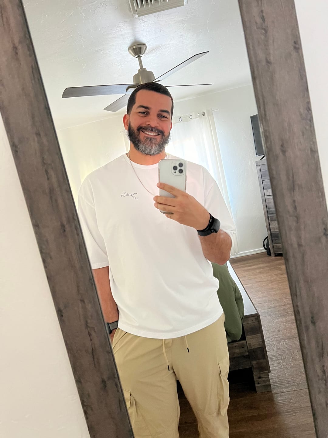 Customer photo review of 464 Skyline Super Sized Tees