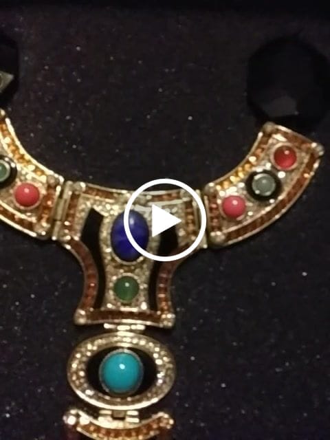 Customer video review of HEIDI DAUS® "Show & Tell" Beaded Crystal & Enamel Statement Necklace