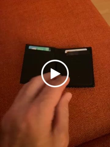 Customer video review of Slimstar - slim wallet with large coin pocket