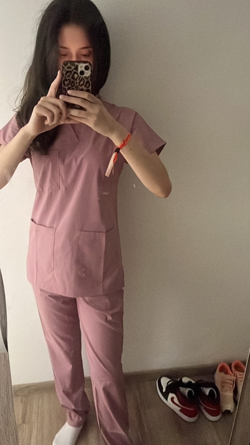 Customer photo review of Costum Medical Elastan Roz Pudra, Pentru Femei - Rose - Model Classic Flex