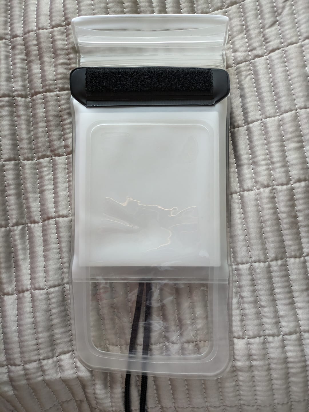 Customer photo review of Jobe Waterproof Gadget Bag