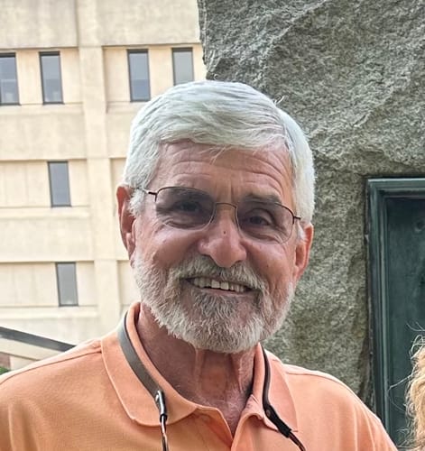 Customer photo review of 2015-2020 GMC Yukon XL Magnetic Struts Front OE Replacement Kit (GC6FB)