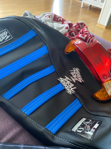 Customer photo review of Custom Seat Cover: 1997-2001 ZUMA 50 *Scooter