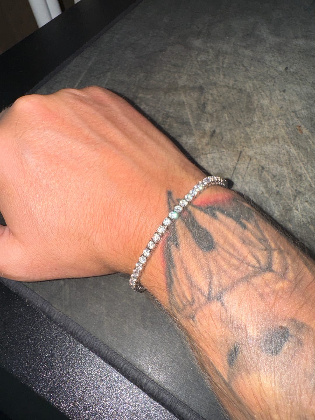 Customer photo review of TENNISBOY BRACELET. - 3MM WHITE GOLD