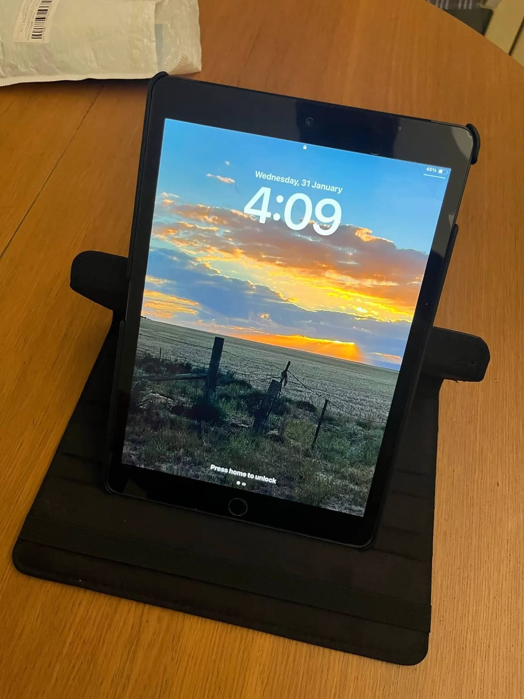 Customer photo review of FolioCase Stand