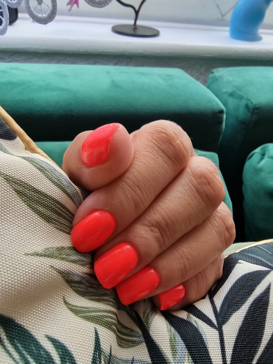 Customer photo review of Semilac 570 Neon Watermelon UV Gel Polish 7ml