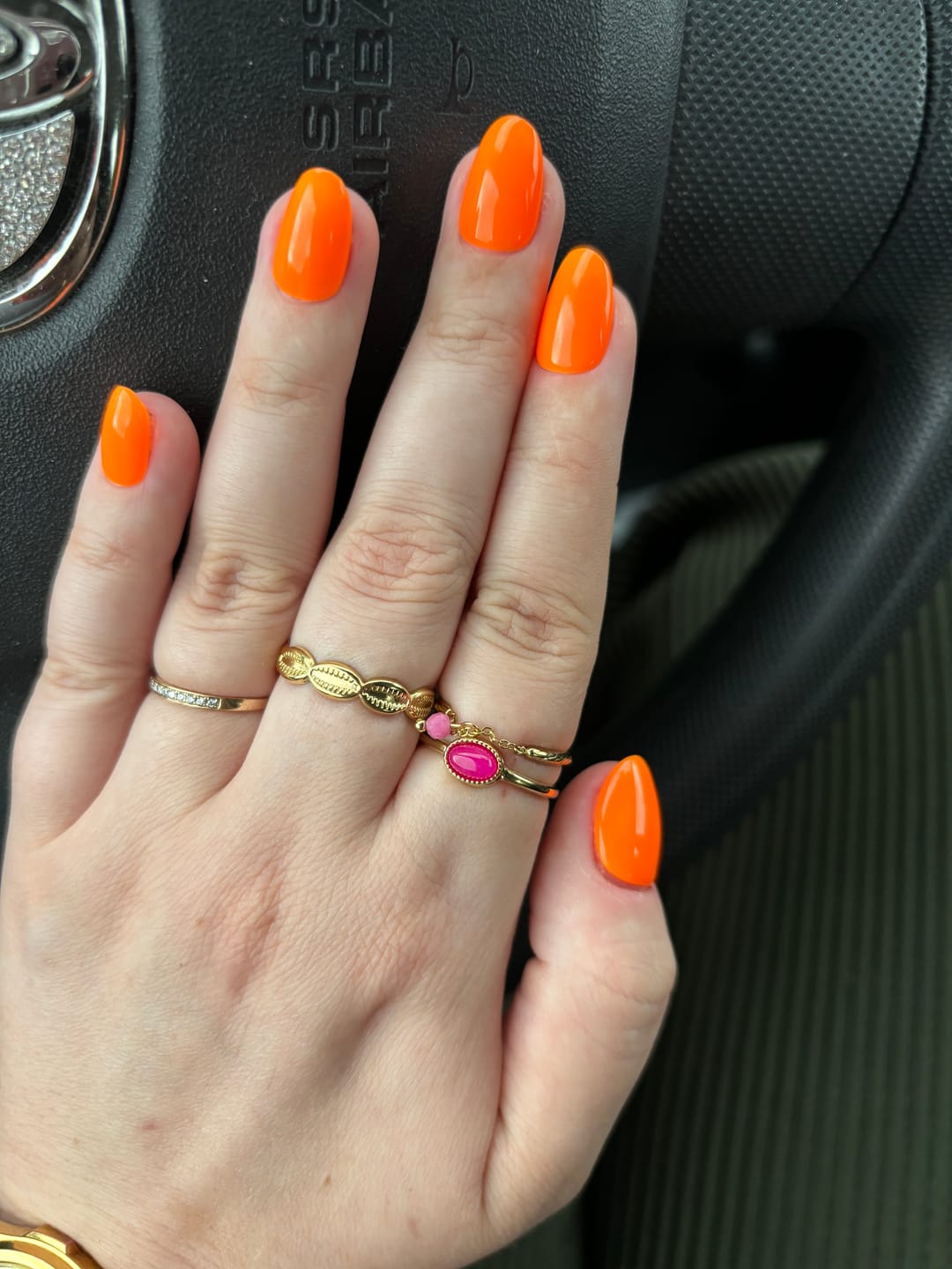 Customer photo review of FAUX ONGLES MANDARINE ARRONDIS COURTS