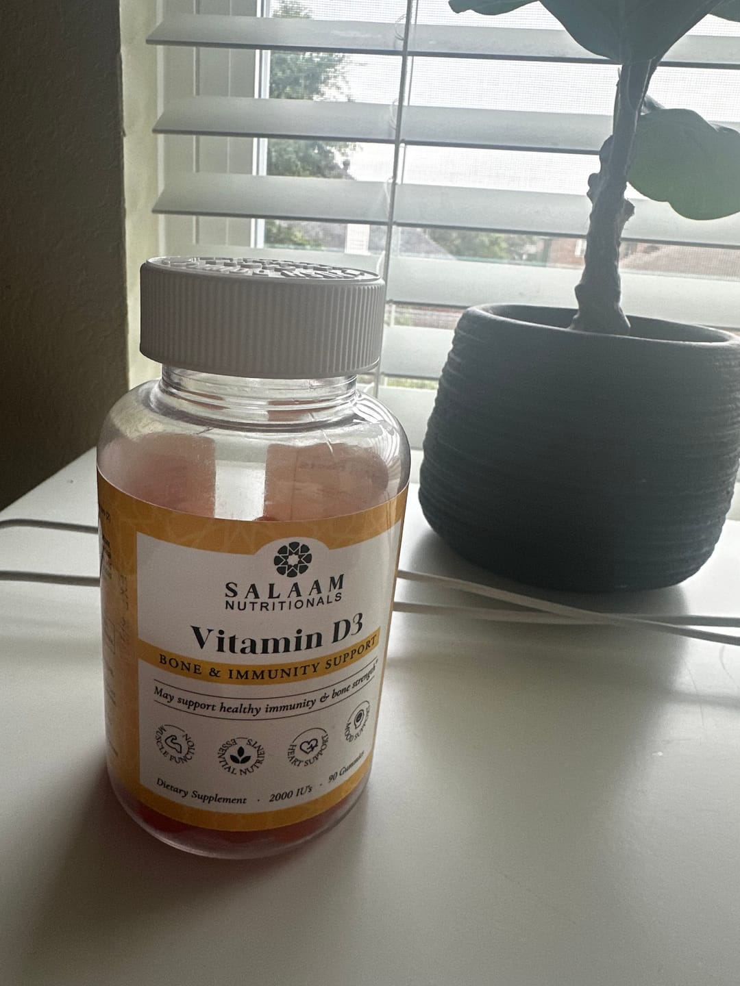 Customer photo review of Vitamin D3 Gummy Vitamins (90 count)