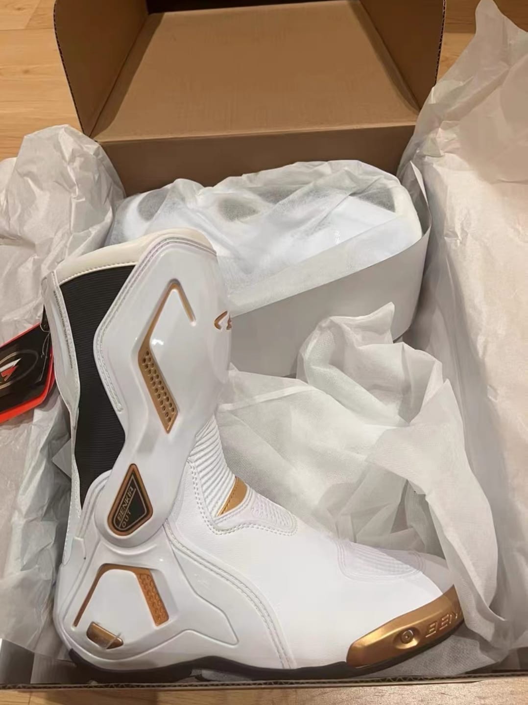 Customer photo review of Allgoal Motorcycle Riding Boots White/Gold