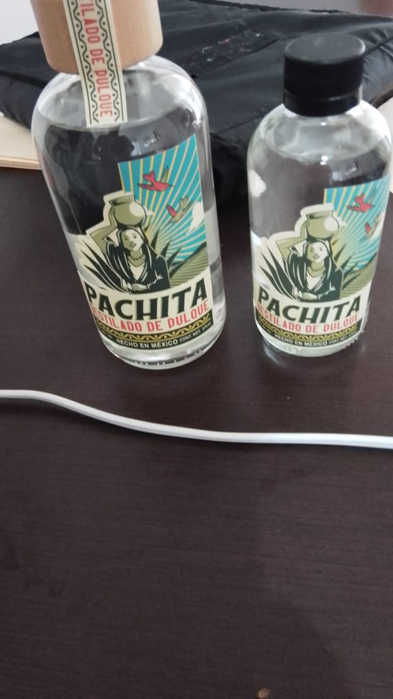 Customer photo review of Destilado de Pulque Joven 37°Alc 750 mL