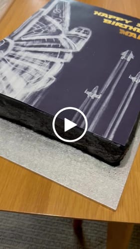 Customer video review of A3 Rectangle Custom Edible Icing Image