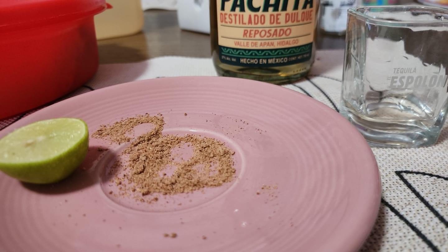 Customer photo review of Destilado de Pulque Reposado 37°Alc 750 mL