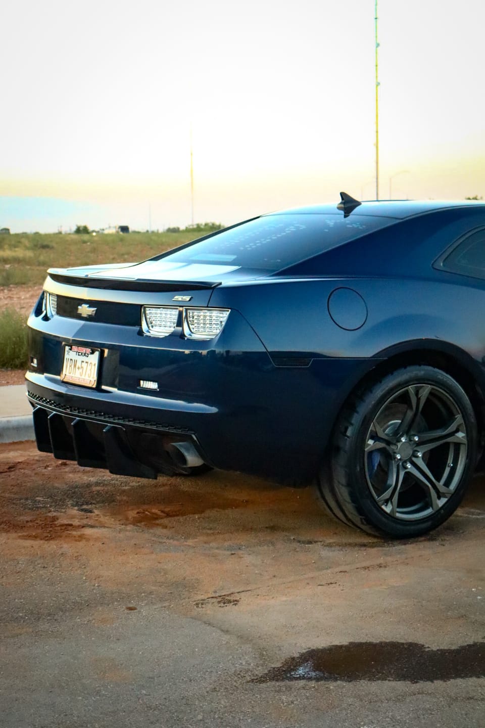 Customer photo review of PRE-ORDER 2010-2013 Chevy Camaro Evo Style Shark Fins Rear Diffuser Quad/Single Tips