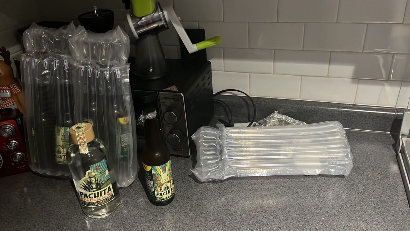 Customer photo review of Destilado de Pulque Joven 37°Alc 750 mL