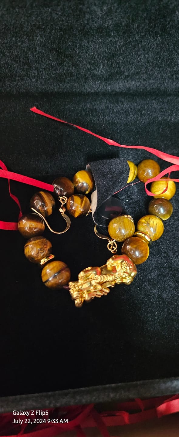 Customer photo review of Tigers Eye with 24K PiYao for Luck-Protection-Wealth