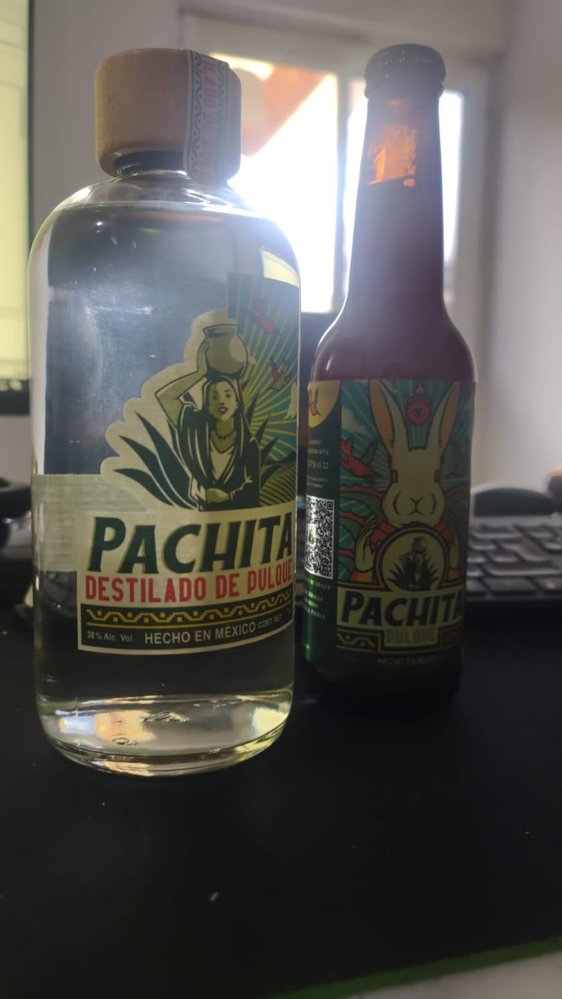 Customer photo review of Destilado de Pulque Joven 37°Alc 750 mL