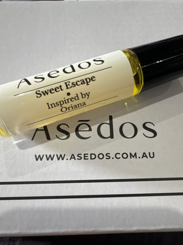 Customer photo review of SWEET ESCAPE PERFUME OIL