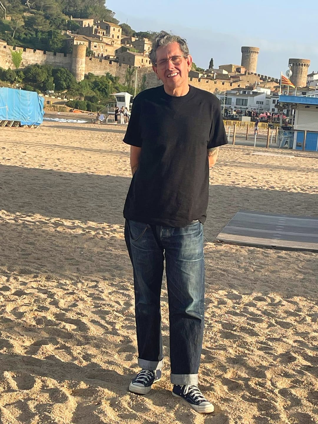 Customer photo review of 10.5 oz Cotton Tubular Gusset T-Shirt - Black