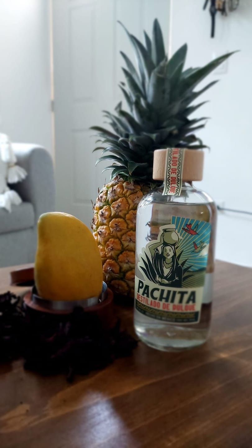 Customer photo review of Licor de Destilado de Pulque Sabor Jamaica 750 mL