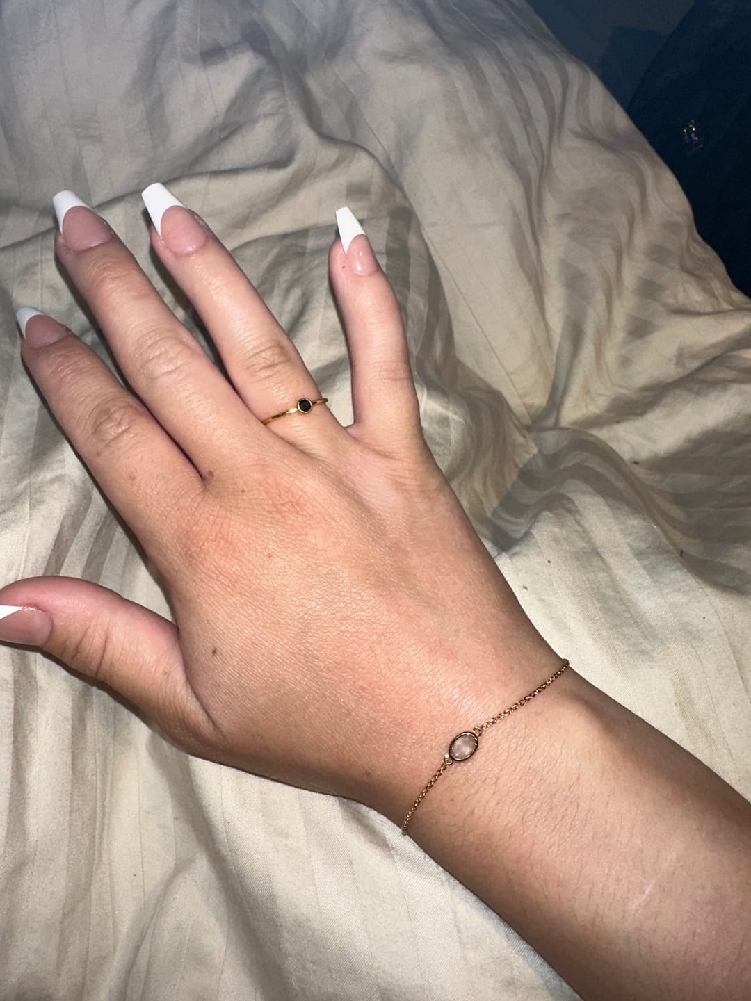 Customer photo review of Armband Oktober Rosenkvarts Guld