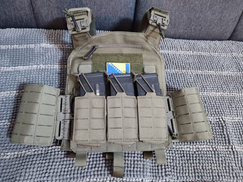 Customer photo review of Plattenträger BRAVO in steingrau- oliv - bis SK4