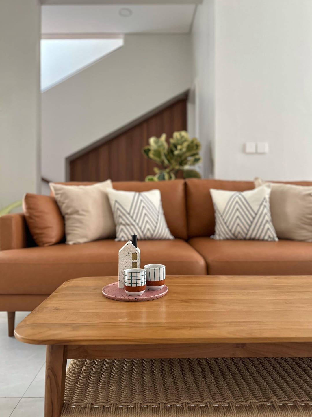 Customer photo review of Exclusive Teak & Loom Coffee Table