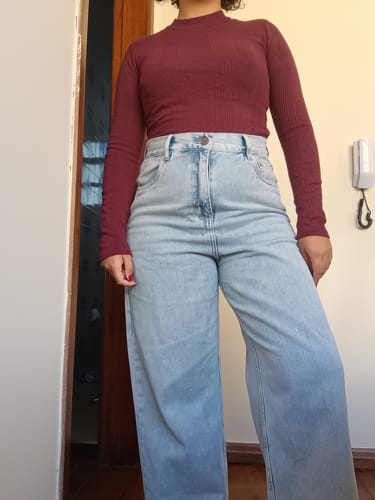 Fabiana C. review of Calça Jeans Reta Araçá Azul Claro image 1 out of 2