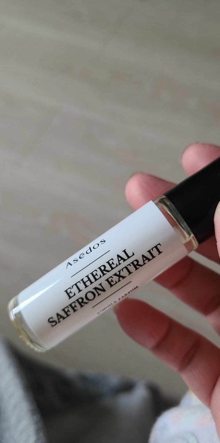 Customer photo review of ETHEREAL SAFFRON EXTRAIT PERFUME OIL