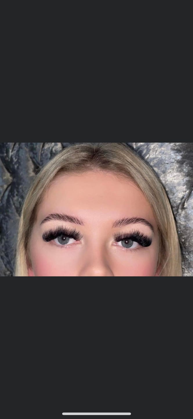 Customer photo review of PRO MADE 10D 0.07 RUSSIAN FANS (LOOSE BOX OF 500)