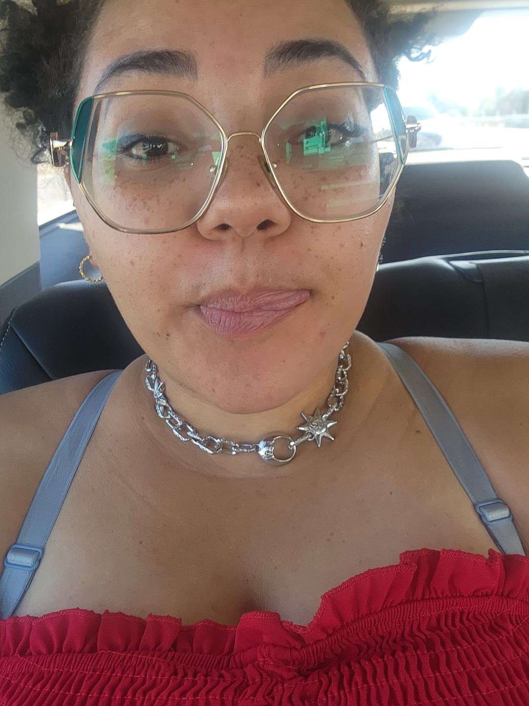 Customer photo review of ASTROLOGY CHOKER