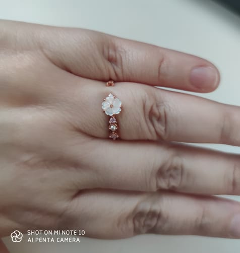 Customer photo review of Bague fleur Côme