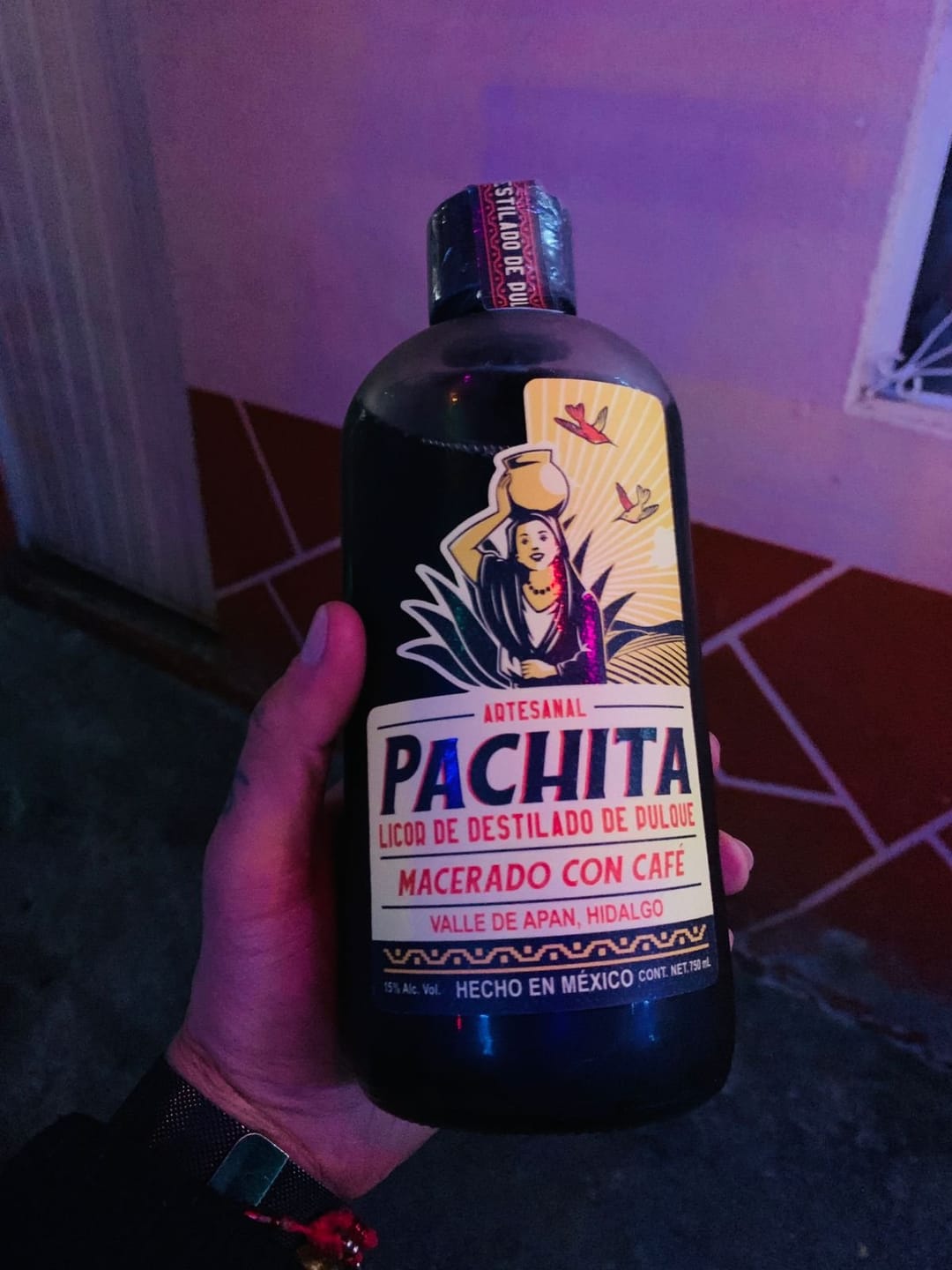 Customer photo review of Licor de Destilado de Pulque Macerado con Café 750 mL