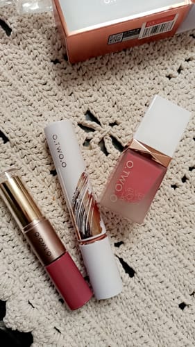 Customer photo review of O.TWO.O LIQUID BLUSH
