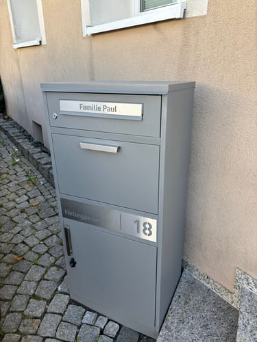 Customer photo review of Variante: mit Namensschild am Briefschlitz