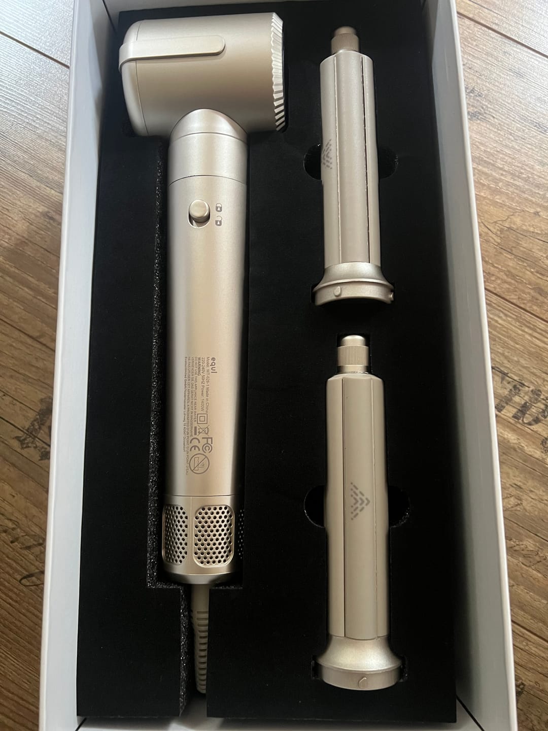 Customer photo review of Equl Airstyler - 7in1 Multistyler