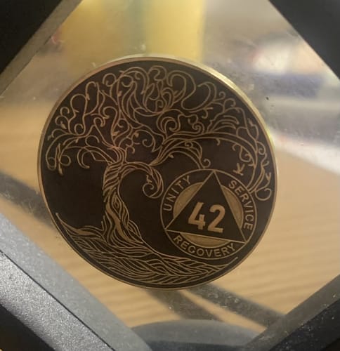 Customer photo review of 1 to 65 Year Sobriety Mint Twisted Tree of Life Gold Plated AA Recovery Medallion/Chip/Coin - Black