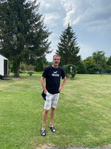 Customer photo review of VOLLISTER - Premium Shirt