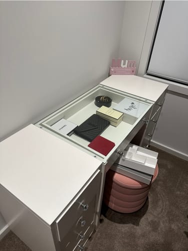 Customer photo review of Table & 2 x Draw Set “Iconic 2”