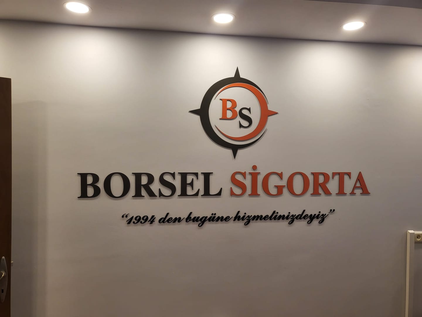 Customer photo review of Duvar Logosu - Yazısı