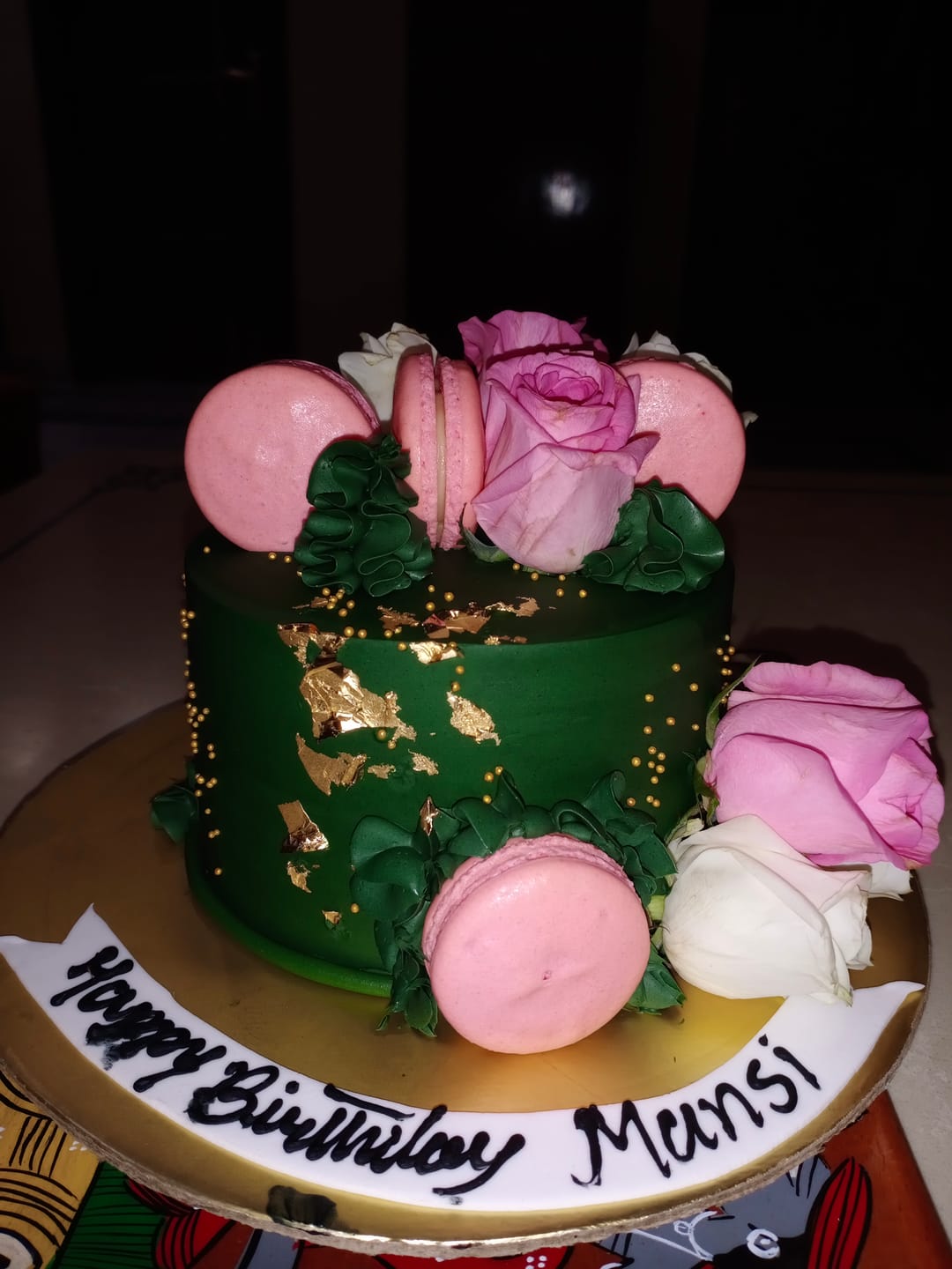 Customer photo review of Bottle Green Floral Cake