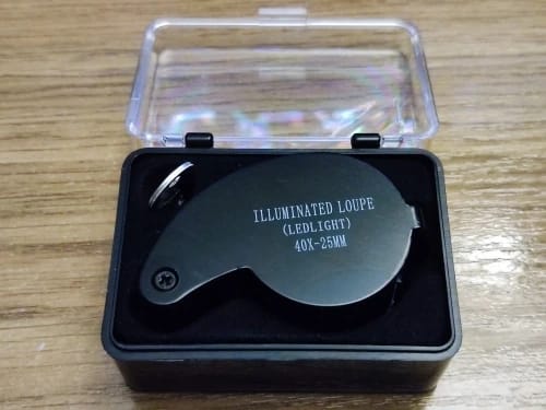 Customer photo review of Loupe de bijoutier pliable x40