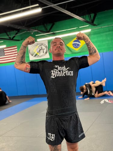 Customer photo review of Bandana Black BJJ - Short Sleeve Rashguard Brazilian Jiu Jitsu